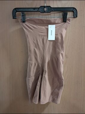 NWT Spanx "Higher Power" Nude Shaping Shorts